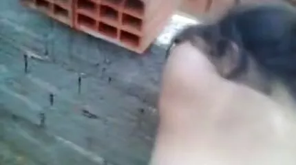 Ung slyna med hårig fitta har sex med lättklädda äldre damer skallig