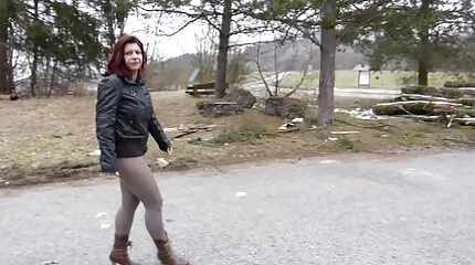 Gammal mogen gratis porr man med våld knullad i den trånga fitta av en ung flicka
